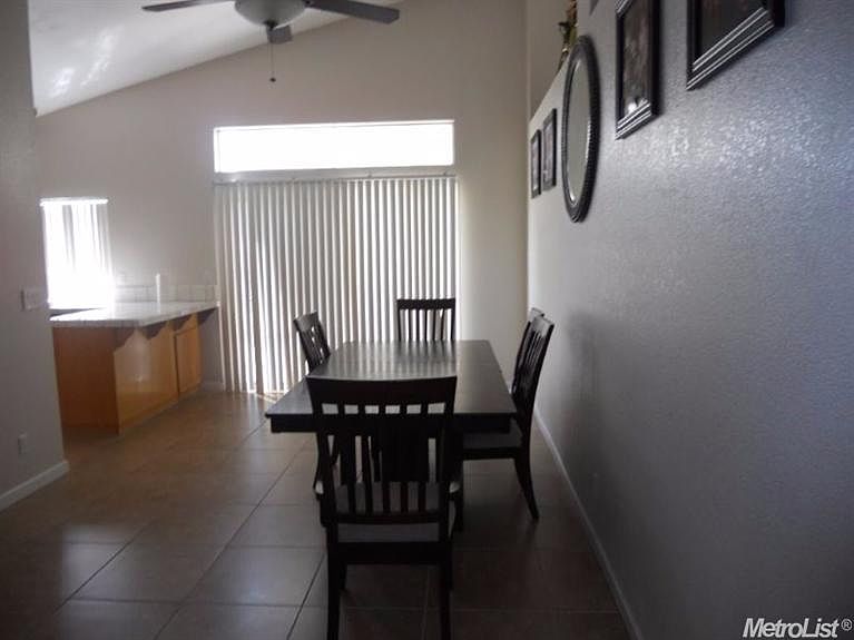 2nd image of 2300 Shadowbrook Way