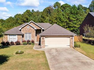 6004 Pembroke Dr, Moody, AL 35004