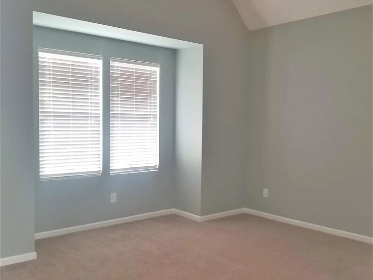 411 Cyrus Thompson Dr — Photo 25