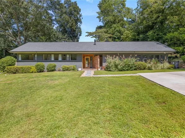 560 Park Street Pl, Gainesville, GA 30501