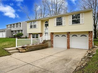 925 Gayer Dr, Medina, OH