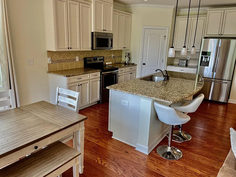 155 Alamosa Pl — Photo 12
