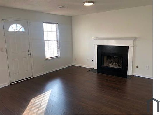 4th image of 2190 Glen Briar Way