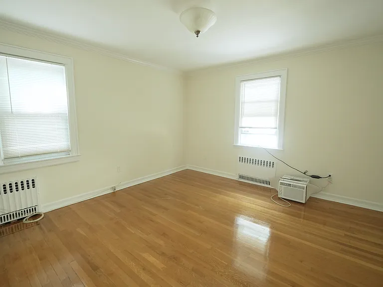72 Berkshire Rd — Photo 10