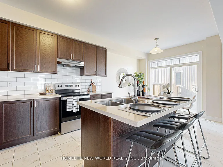 28 Horizon Ave — Photo 6