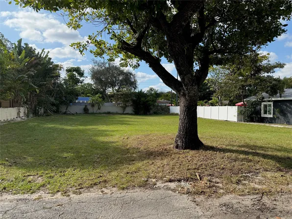 2501 NE 8 Avenue, Wilton Manors, FL 33305