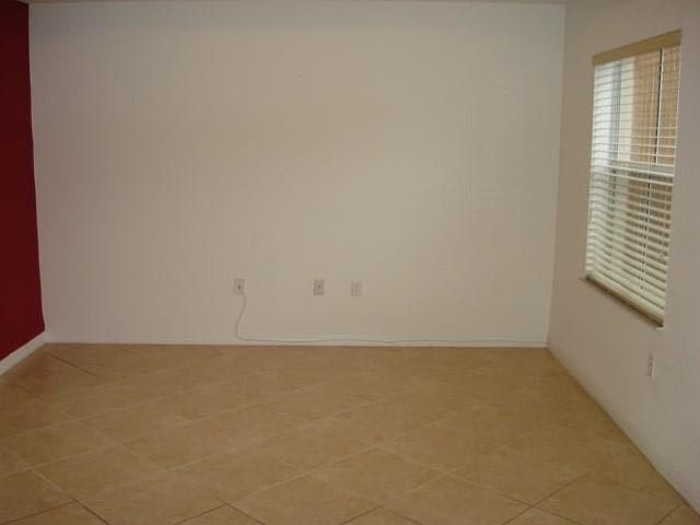 2nd image of 10637 SW 6th St