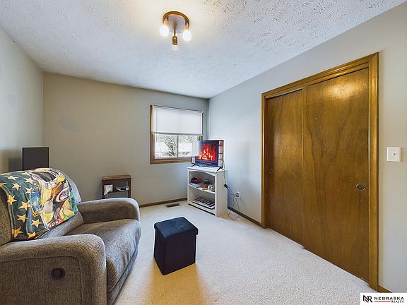 5th image of 12703 S 38th St