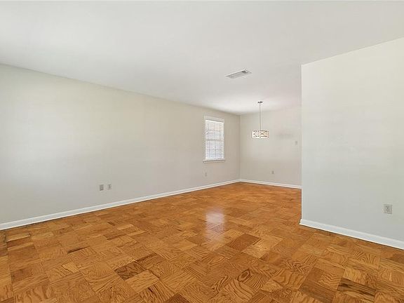 3rd image of 3209 Metairie Ct