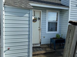 132 Witten Cir APT B, Havelock, NC 28532