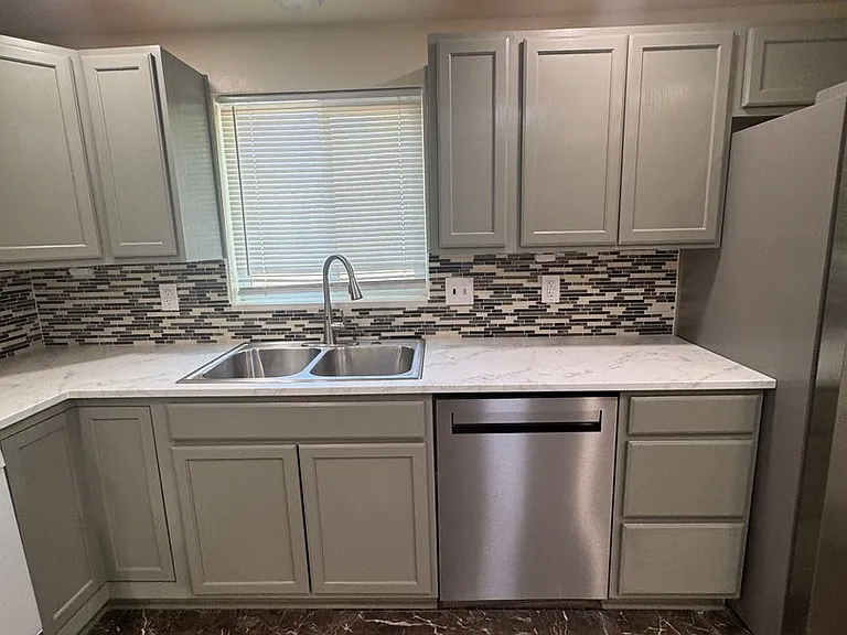 1509 S 1220 W — Photo 9