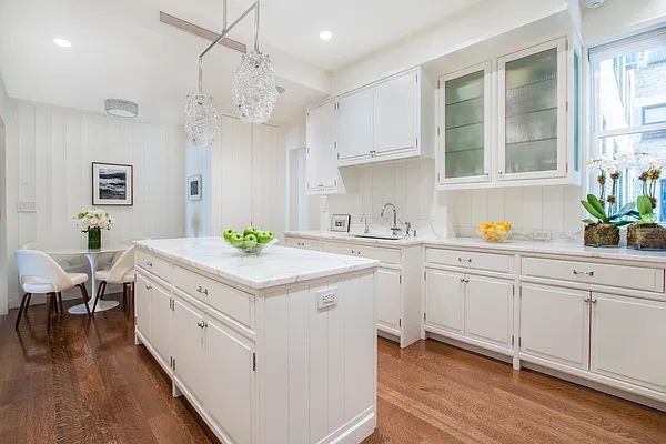 Sold by Brown Harris Stevens | media 19