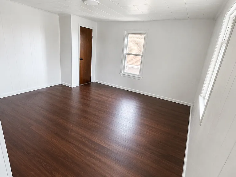 307 E Grant St #1 — Photo 1
