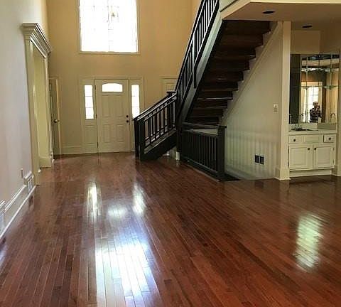 3rd image of 8740 S Mount Dr
