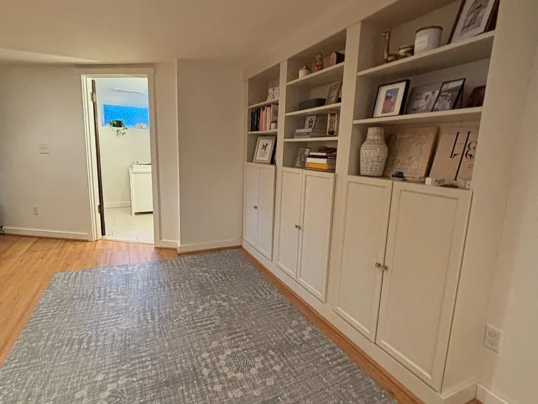 3061 NW Wilson St — Photo 16