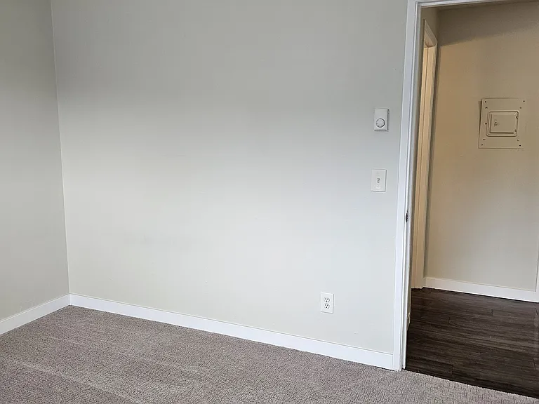 2701 S Walden St #3 — Photo 10