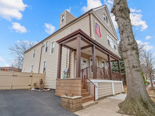 10 La Tourette Pl, Bayonne, NJ 07002