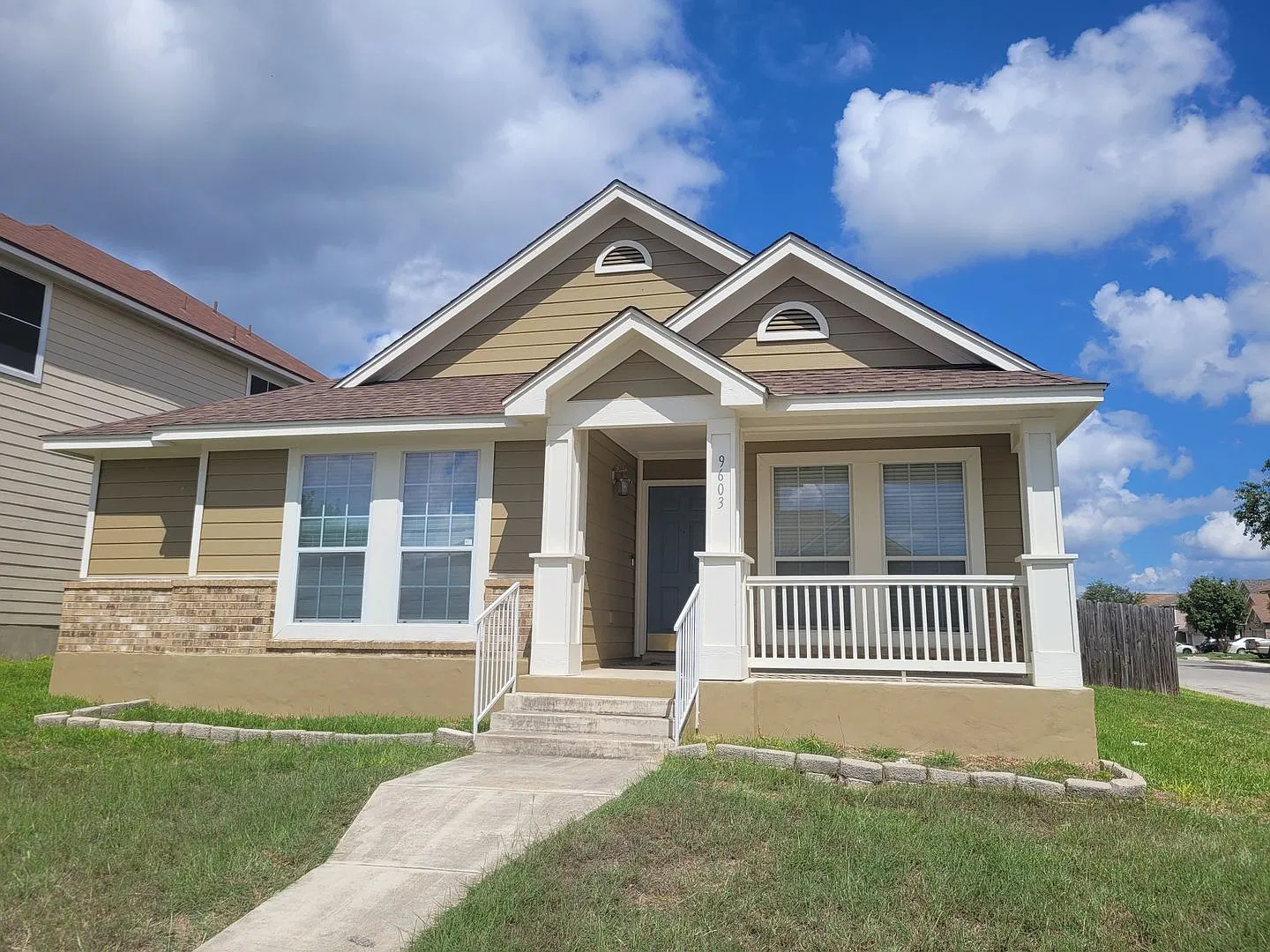 One-Story 3BR Corner Home | Oversized Primary Suite | Detached 2-Car Garage — Photo 2