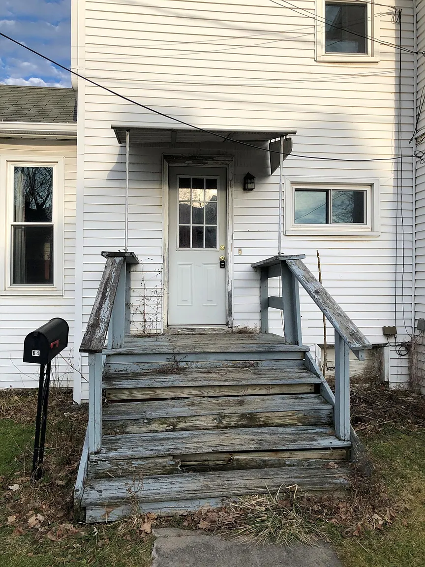 64 Clay St photo 1