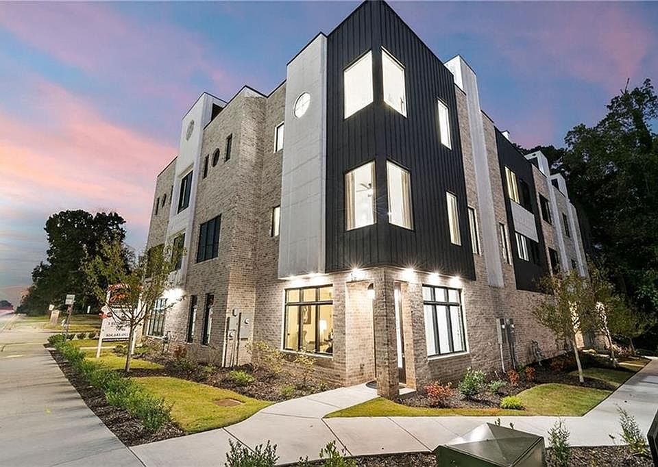 1st image of 1962 8th St #5