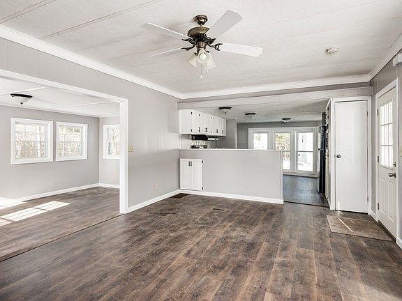 5th image of 18 North Fuchsia Drive