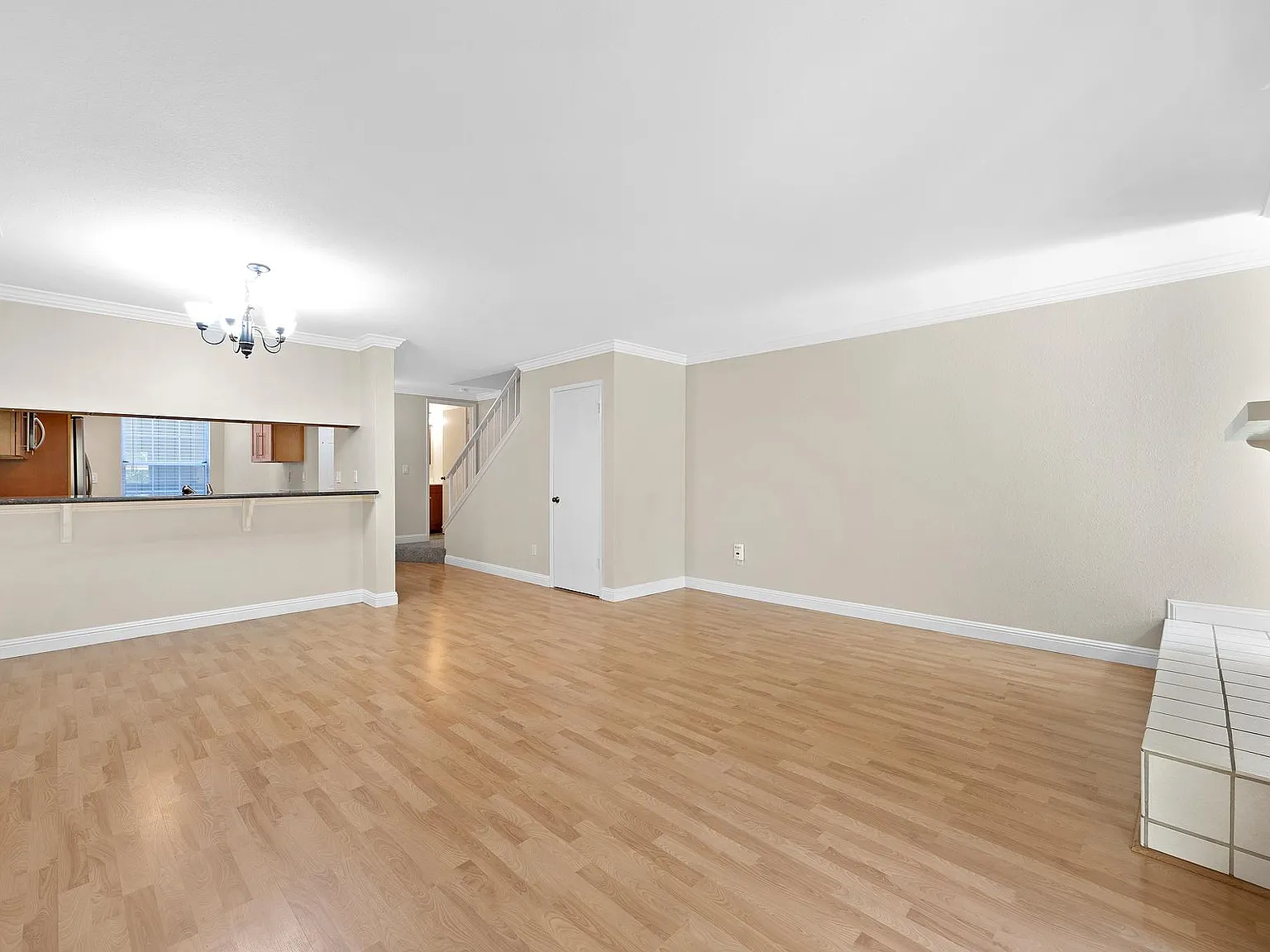 2 bed, 2.5 bath, 1190 sqft, $3,350 — Photo 4