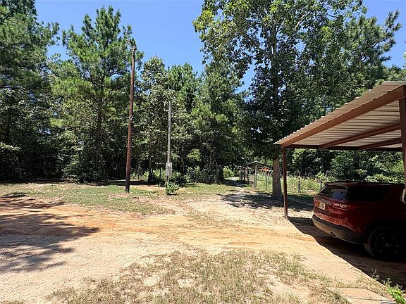 5th image of 391 Deer Country Rd