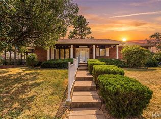 319 Jefferson St, De Soto, MO 63020