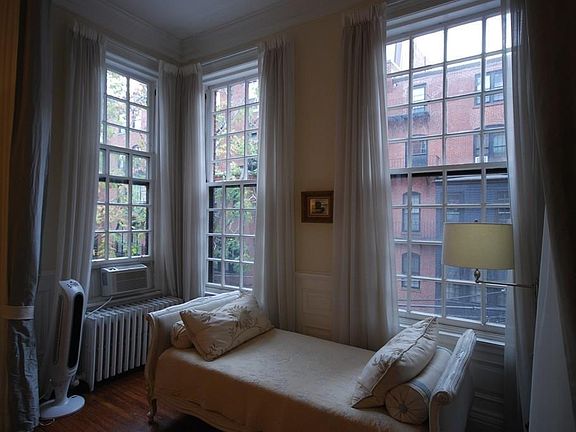 5th image of 293 Beacon St APT 5