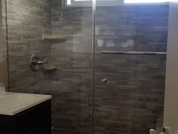 3rd image of 1519 12th St APT 5