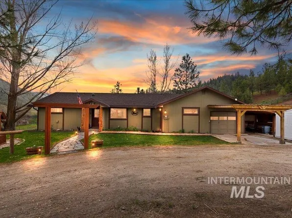 33 Mores Creek Cir, Boise, ID 83716