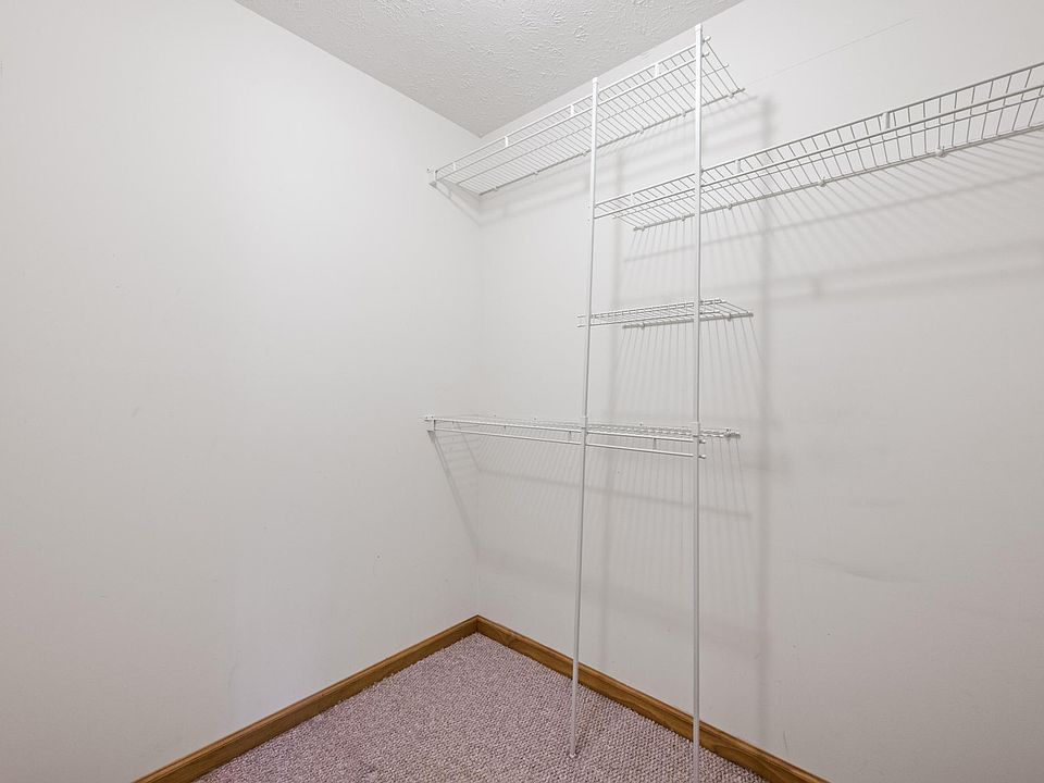 1st image of 108 Sanderson Ave #108