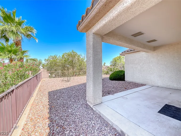 2343 Schaeffer Hills Dr — Photo 33