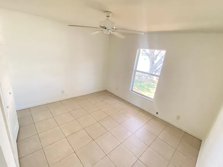9 Tropicana Pkwy W — Photo 6