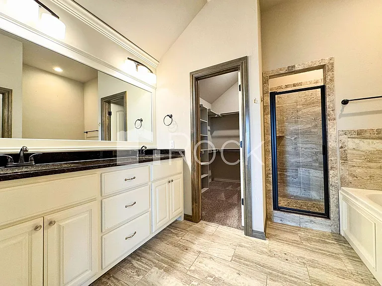 3908 Brougham Way — Photo 13