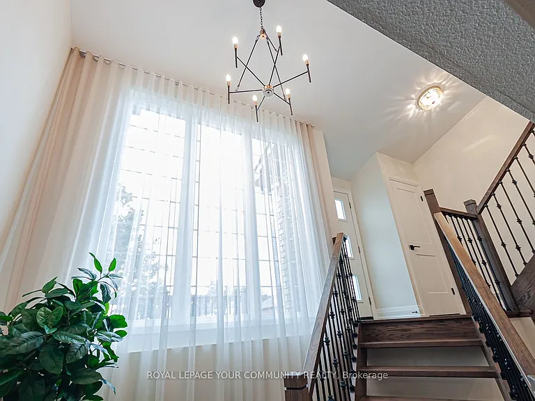5 Selkirk Cres — Photo 13