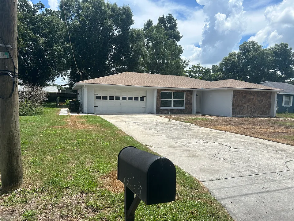 110 Broward Dr