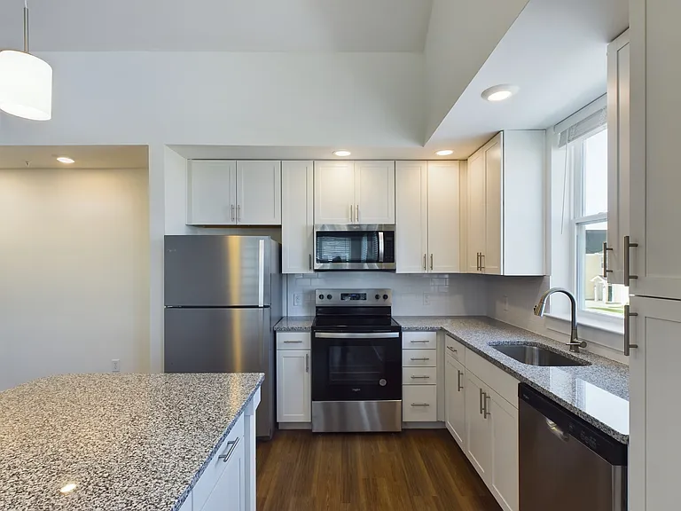 625 Victory Ln #13-203 — Photo 2