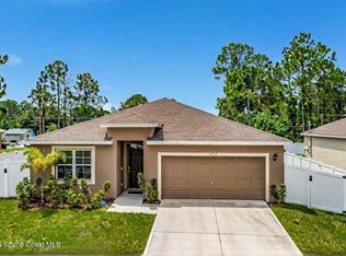 458 Haleybury St SW, Palm Bay, FL 32908