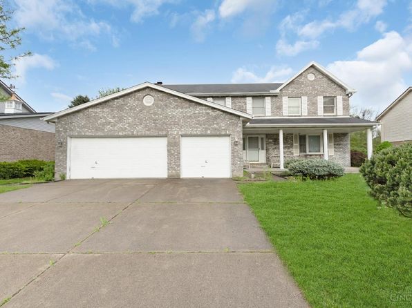 27 Carousel Cir, Fairfield, OH 45014