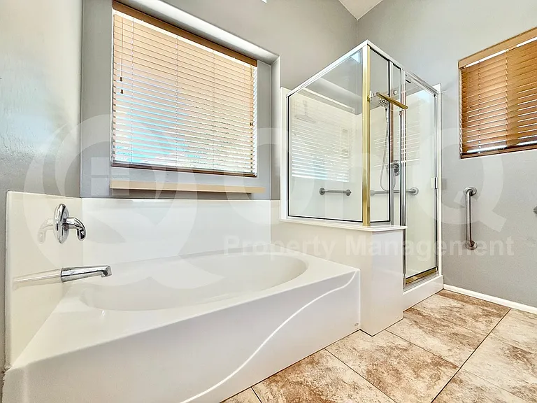 1238 W Corriente Dr — Photo 17