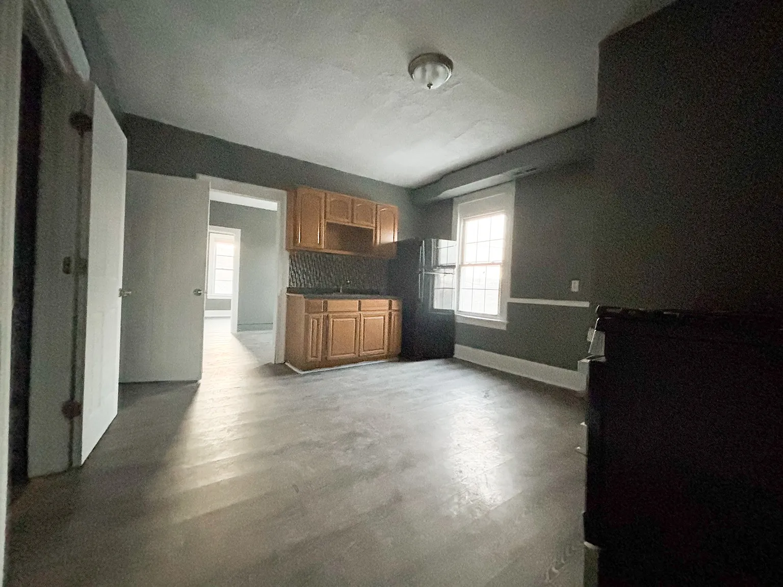 2 bed, 1.5 bath, 1200 sqft, $1,695 — Photo 2