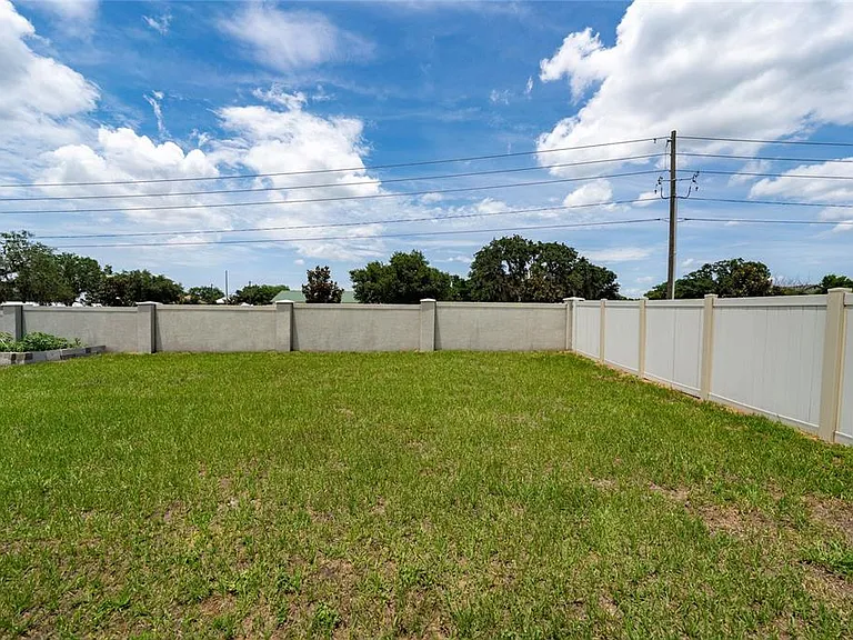 145 Silver Maple Bnd — Photo 5