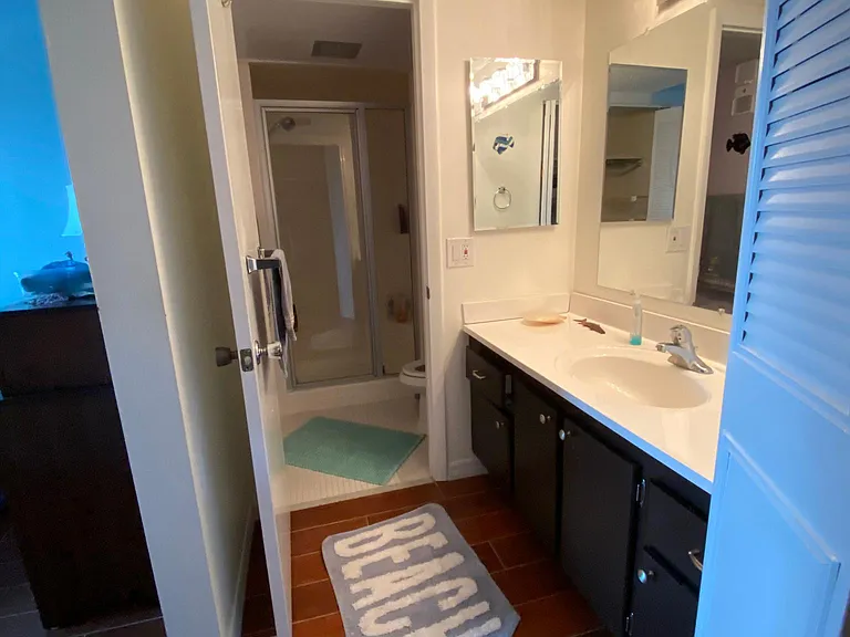9 Forbes Pl #405 — Photo 16
