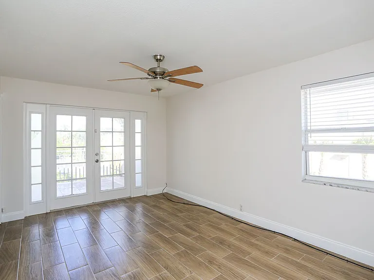 2102 Alamanda Dr #Penthouse B — Photo 14