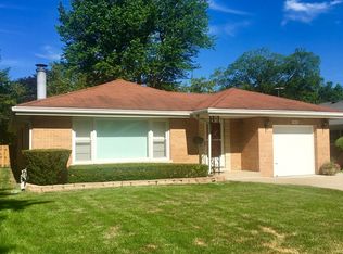 302 S Edward St, Mount Prospect, IL 60056