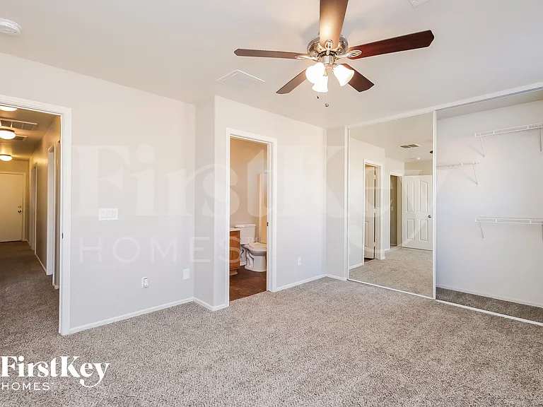 2532 E Olivine Rd — Photo 12