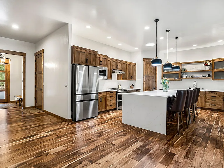69350 Crooked Horseshoe Rd — Photo 3