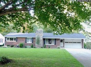 1531 Maple St, Barberton, OH 44203