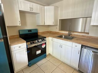 10825 SW 112th Ave APT 201, Miami, FL 33176